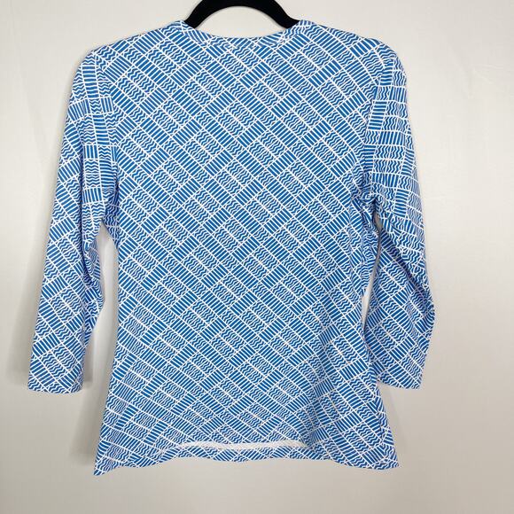 J McLaughlin Small S Blue White Geometric Print 3/4 Sleeve Catalina Cloth Top - Picture 2 of 7